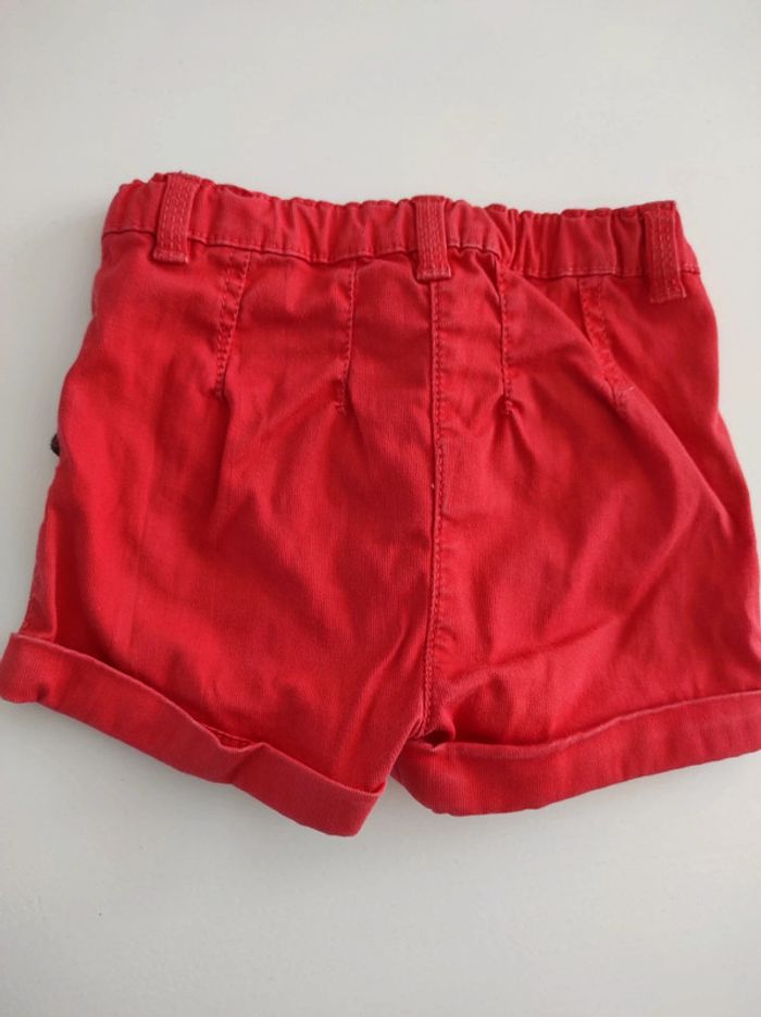 Mignon petit short 6 mois obaibi comme neuf - photo numéro 2