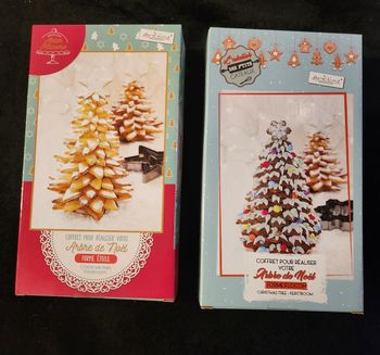 Lot 2 boîtes emporte pièces pour créer sapin de Noël neuf