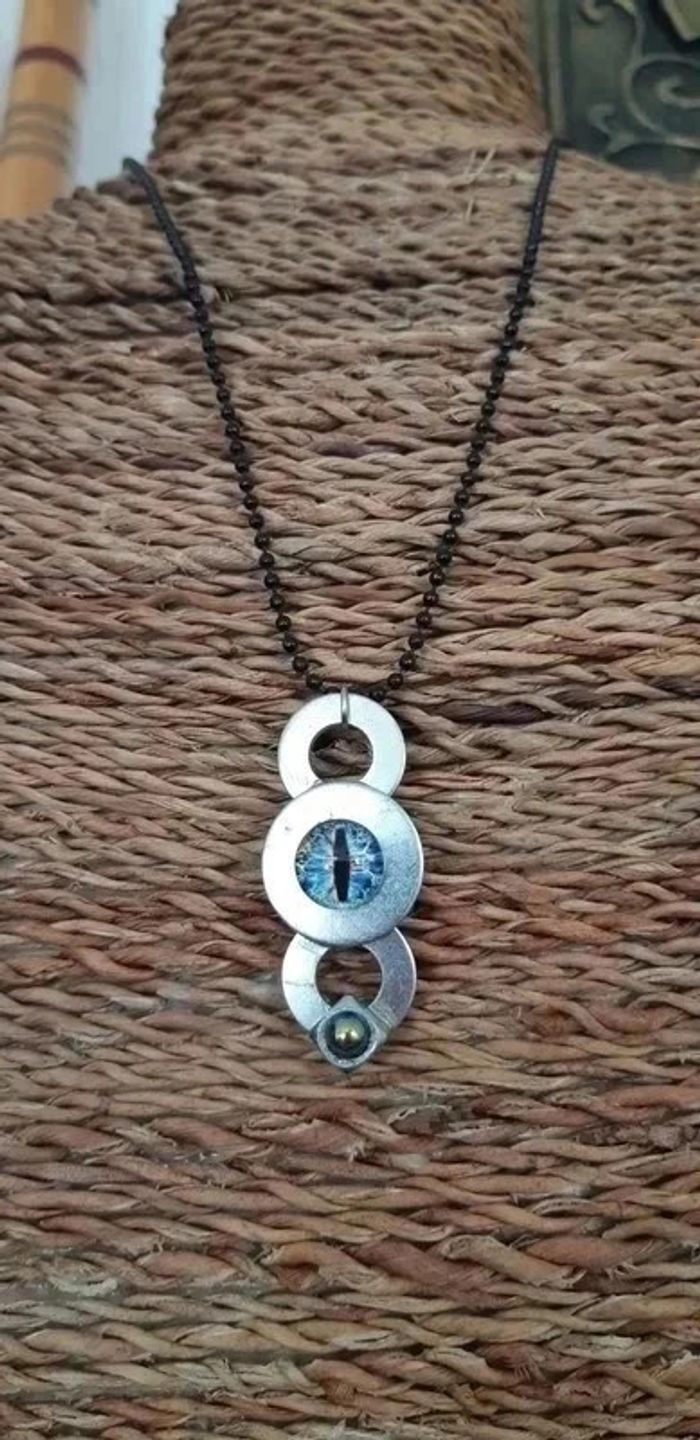 Collier style indus gothique neuf