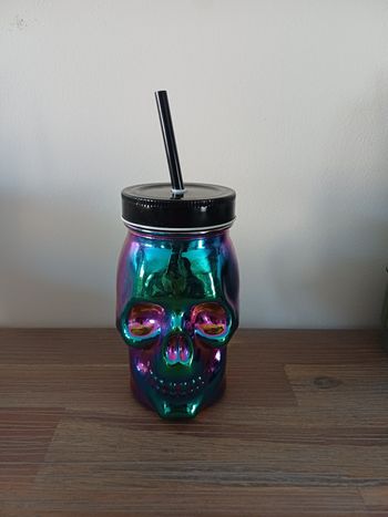 Verre tête de mort