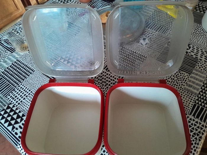 2 boîtes tupperware - photo numéro 2
