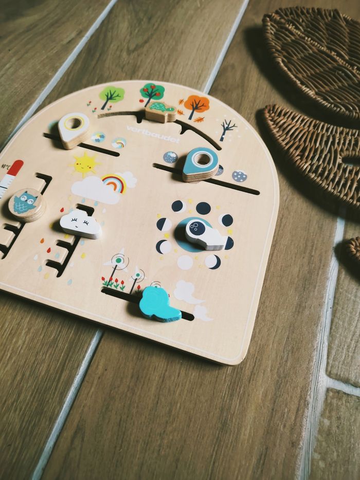 🌞Planche /panneau multi activités calendrier perpetuel Météo et temps en bois Vertbaudet - photo numéro 3
