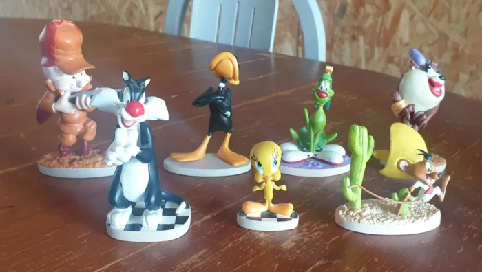 Lot 7 figurines Warnes bros - Looney tunes saison 3 - photo numéro 2