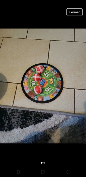 Cible avec balle à scratch