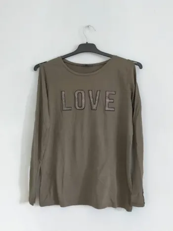 T-shirt manches longues avec ouverture sur épaules