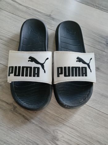 Claquettes taille 41 ou 8