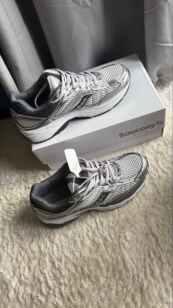 saucony omni 9 