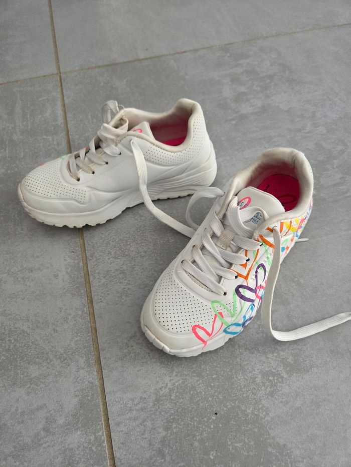 Basket skechers taille 31