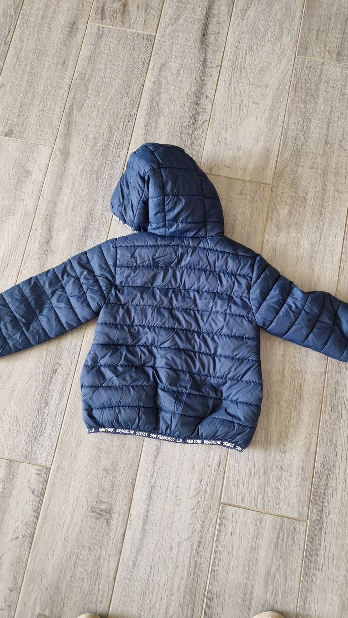 Veste doudoune mi saison, taille 5 ans - photo numéro 3