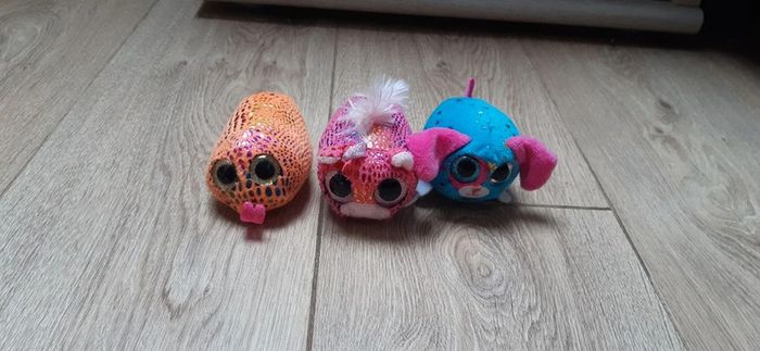 Lot de 3 petites peluches "cool surprises" one two fun
