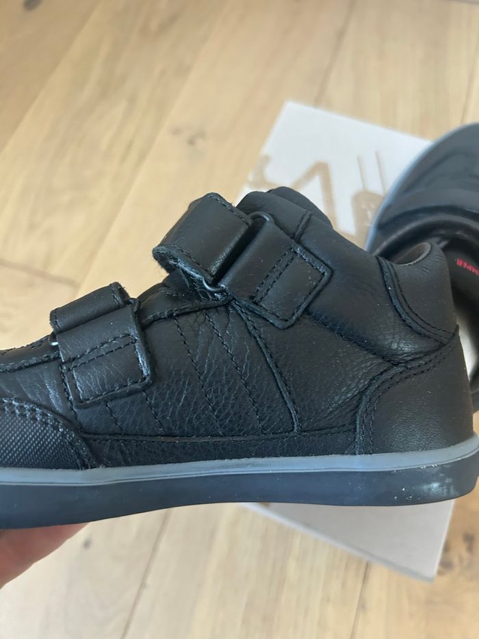 Chaussures en cuir  à scratch camper T31  neuve - photo numéro 2