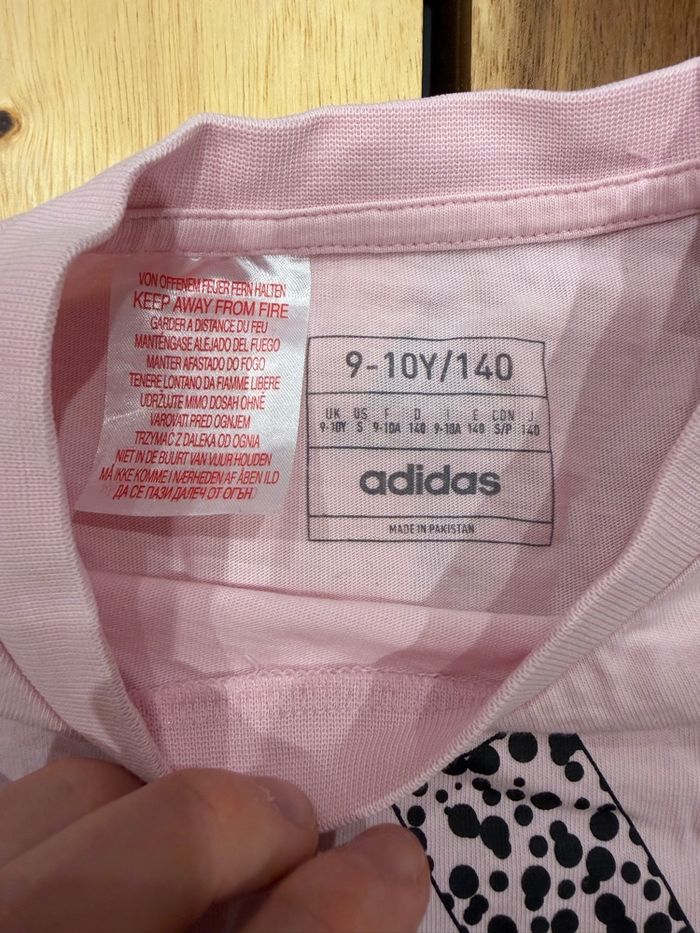 T-Shirt Adidas Taille  9-10 Ans - photo numéro 3