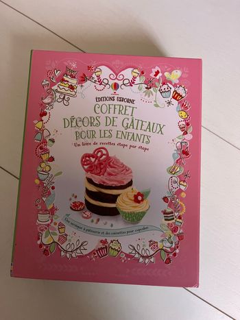 Coffret décors de gâteau pour enfants