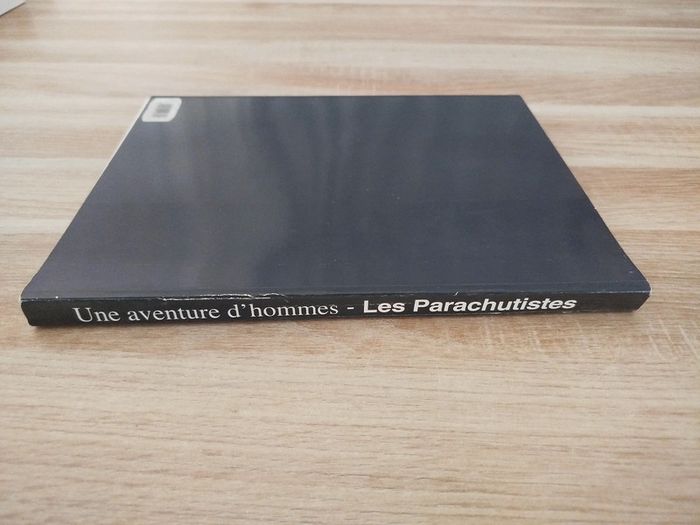 Une aventure d'hommes les parachutistes - photo numéro 3