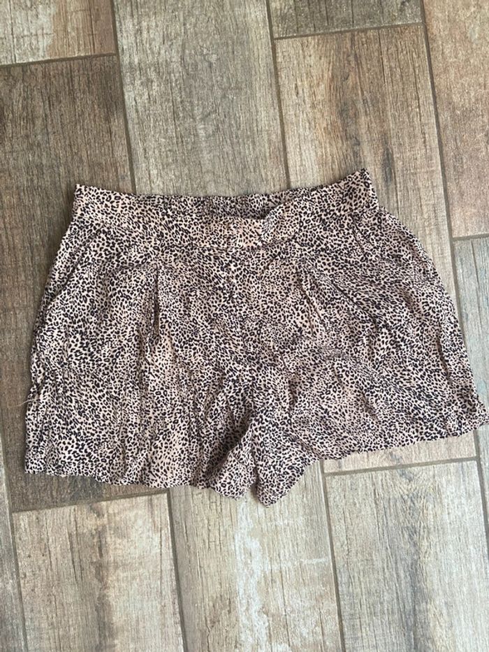 Short léger imprimé léopard mango