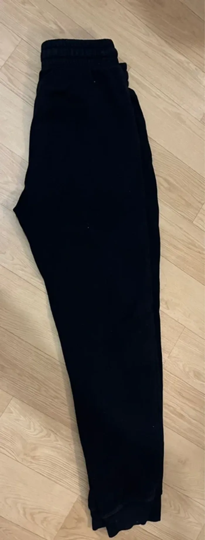Jogging noir h&m taille s - photo numéro 3