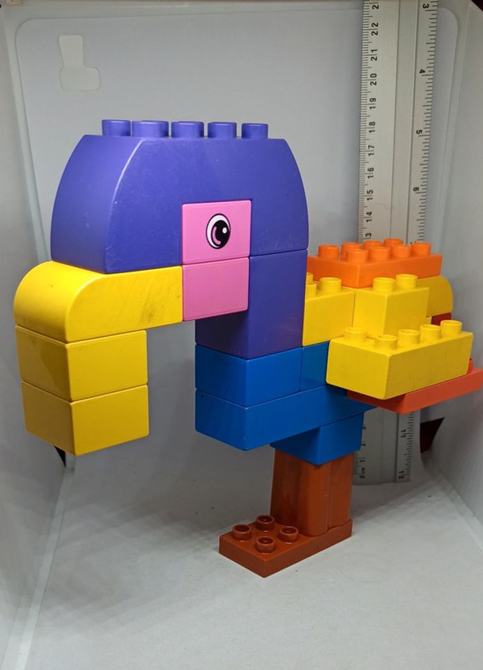 Oiseau flamant rose en briques lego duplo