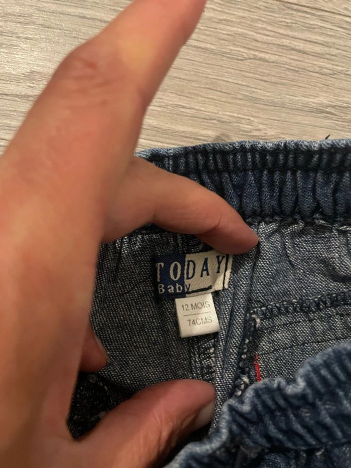 Short en jean bleu foncé et rouge taille élastique Today baby taille12 mois - photo numéro 4