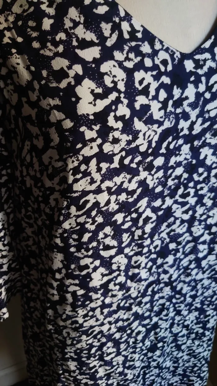 Robe fleurie Promod T34 fluide noire et blanc - photo numéro 4
