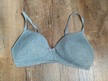 Soutien gorge gris 90B