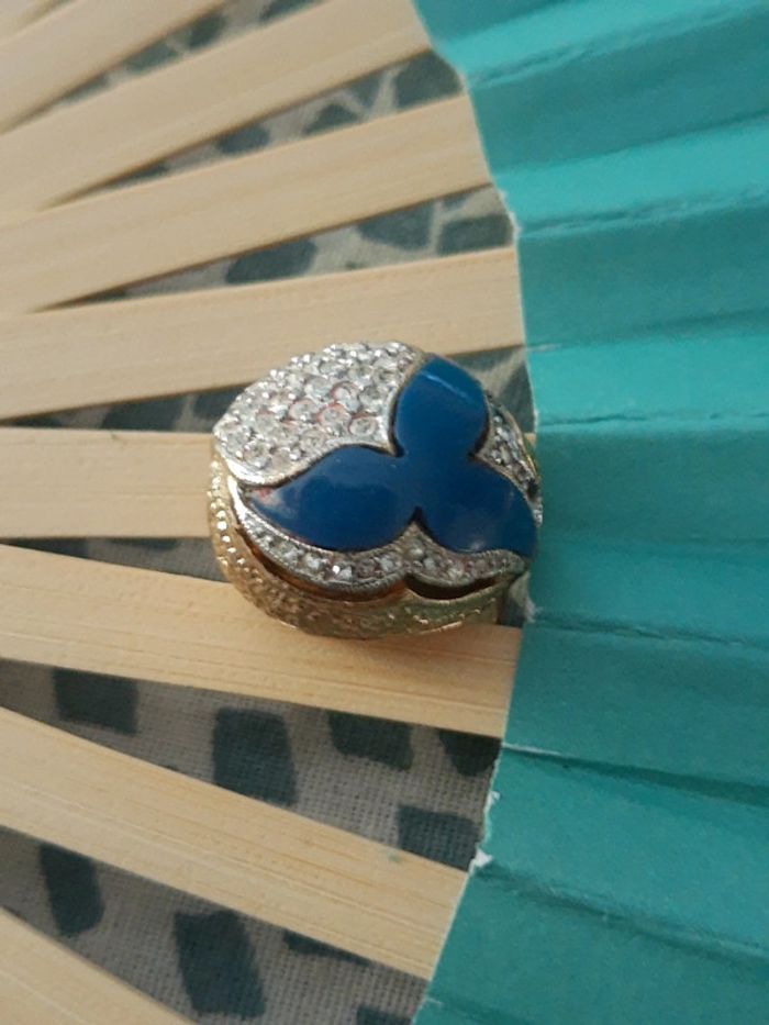 Bague ronde ancienne style rétro chic Vintage