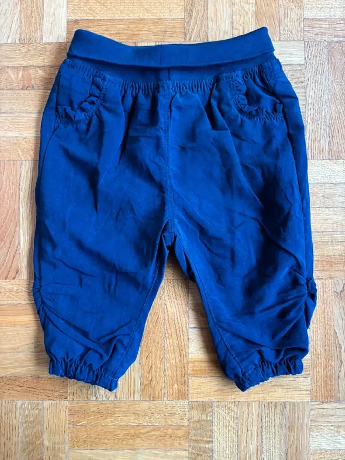Pantalon 3 mois parfait état