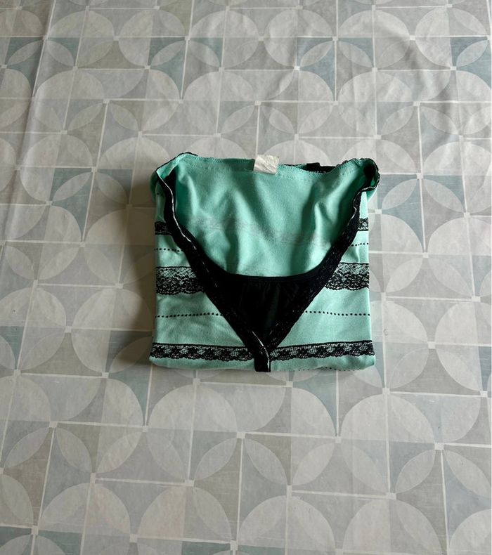 T shirt femme 2XL / 44 - en très bon état - photo numéro 4