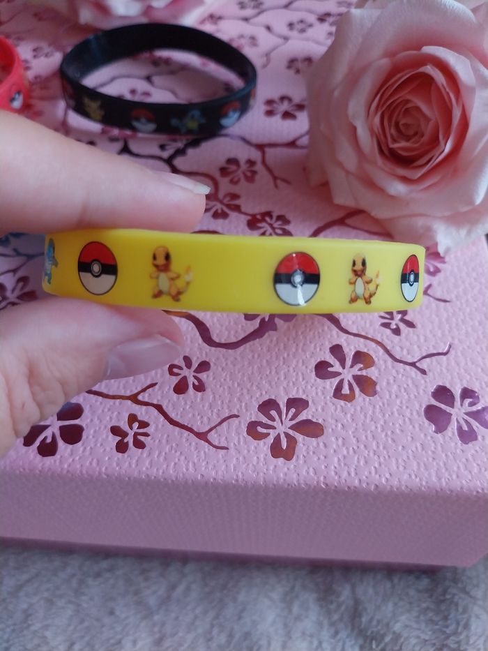 Bracelets en silicone pokemon 1e50 pour 1 - photo numéro 3
