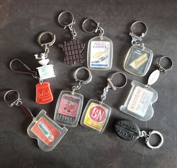 Lot porte-clefs vintage