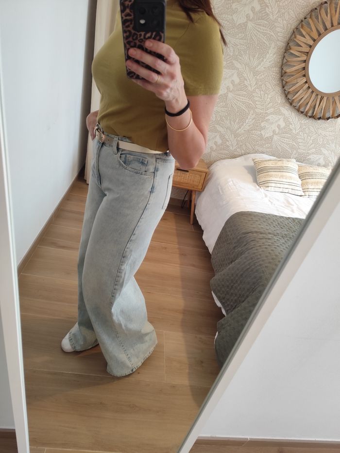 Jeans clair Wide leg neuf - photo numéro 3
