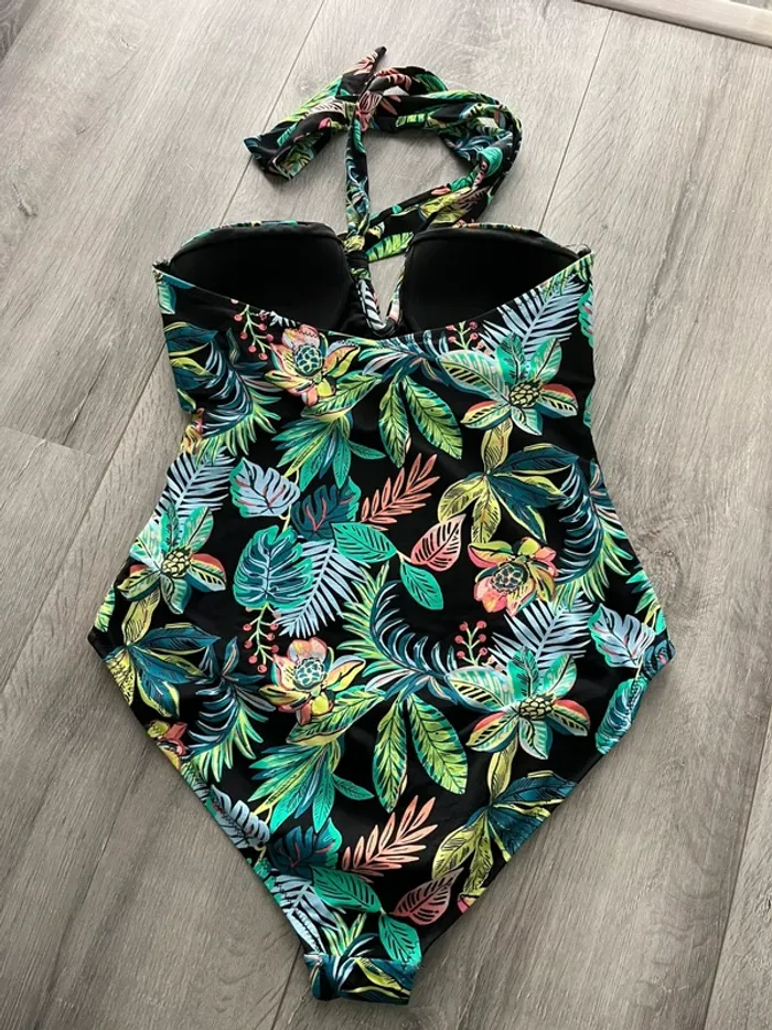 Lot maillots de bain femme taille 40 / 90 C - photo numéro 6