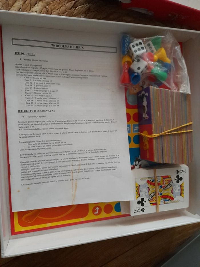 Coffret de jeux Looney tunes (chevaux,dominos) - photo numéro 2