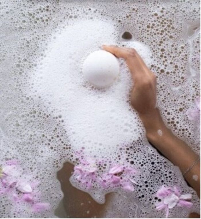 Lot 4 bombes de bain artisanales XXL (140 g l’unité) - Cassées - Parfum rose - Artemidelab - photo numéro 10