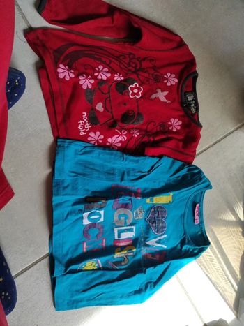 Lot de deux tee shirts manches longues 5 ans