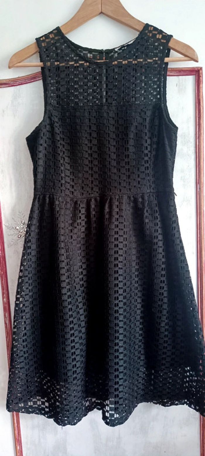 Très Jolie petite robe noire Mango suit Taille S - photo numéro 2