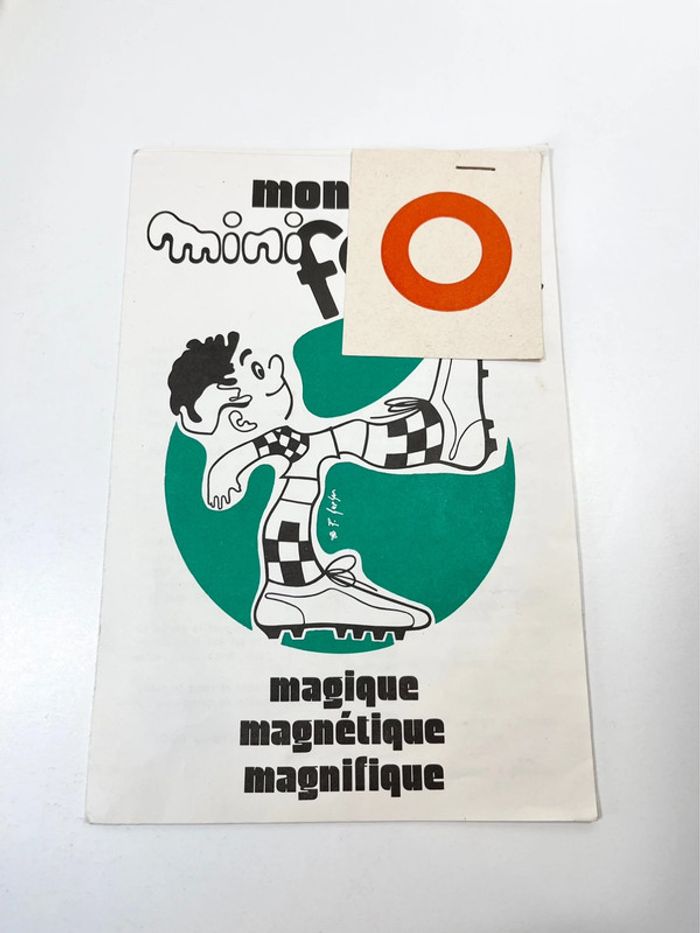 Jeu ancien : " Mini Foot " fabriqué en France - photo numéro 9