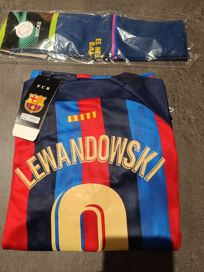 Tenue foot Lewandowski FC Barcelone . T22 - photo numéro 2