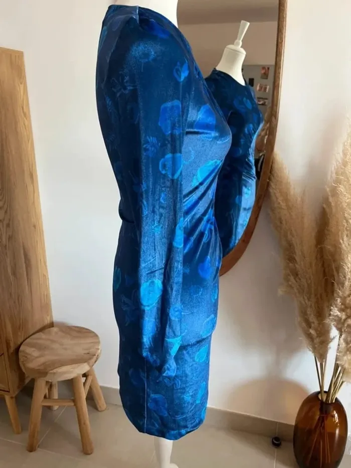 Robe moulante de couleur bleu violacé Bimba y Lola - photo numéro 2