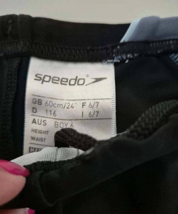 Maillot de bain 6/7 ans - photo numéro 3