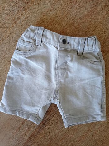 Short gris 6 mois