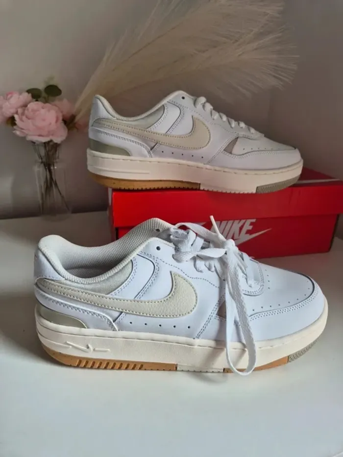 Nike Gamma Force Taille 40.5 EUR  blanc et beige sneaker basket NEUVE avec boite - photo numéro 7