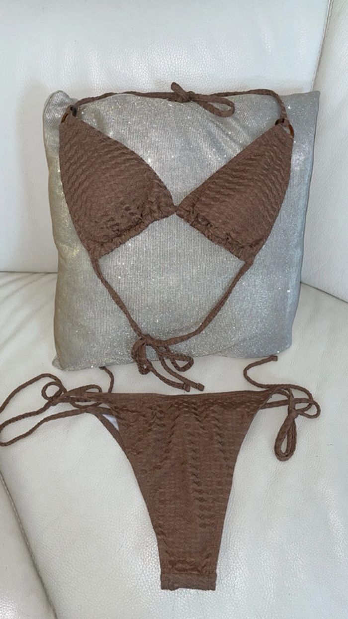 Maillot de bain bikini texturé marron Shein Neuf - Taille M