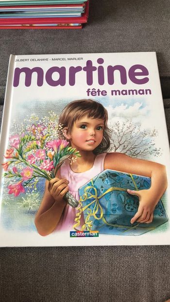 Livre Martine fête maman 1982