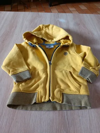 Sweat zippé