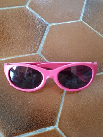 Lunette de soleil, pour bébé, de marque quechua