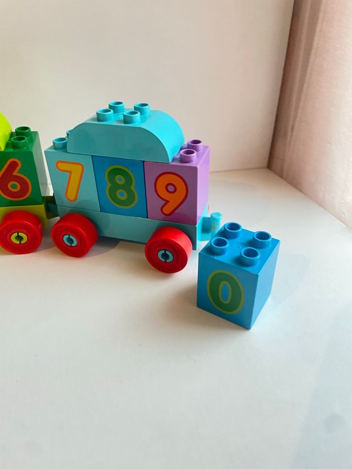 Lego duplo le train des chiffres - photo numéro 3