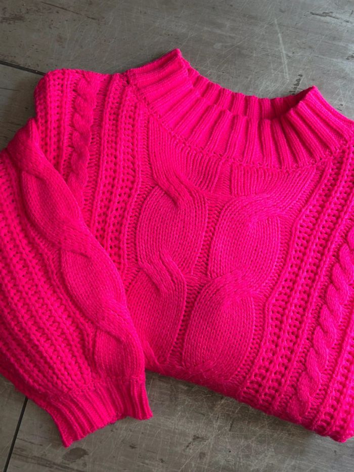 Pull d’hiver rose en maille tressée, taille unique - photo numéro 2