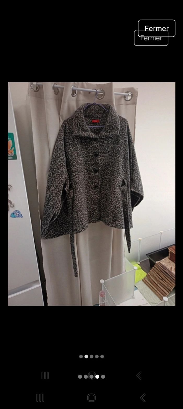 Manteau cape  avec ceinture - photo numéro 2