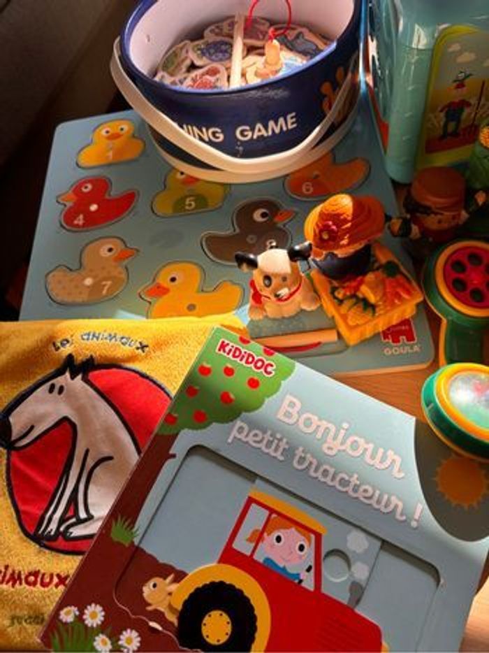 Gros lot  jouets bébé 0-3 ans – jeux d’éveil et éducatifs – premier âge - bois - photo numéro 2