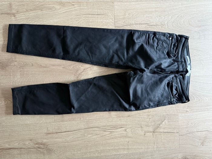 Pantalon en simili cuir Mango - Taille 38 - Porté une seule fois - photo numéro 2